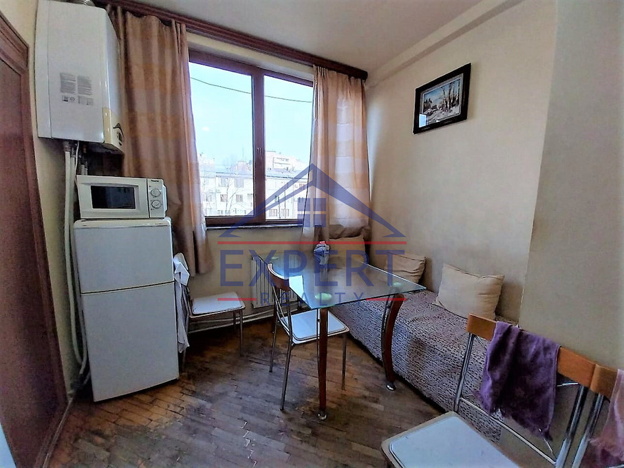 ԱՐԱԲԿԻՐ, ԿՈՄԻՏԱՍ ՊՈՂՈՏԱ, 3 ՍԵՆՅԱԿ