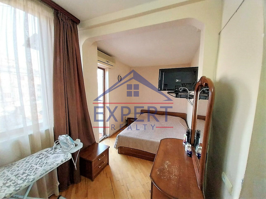 ԱՐԱԲԿԻՐ, ԿՈՄԻՏԱՍ ՊՈՂՈՏԱ, 3 ՍԵՆՅԱԿ