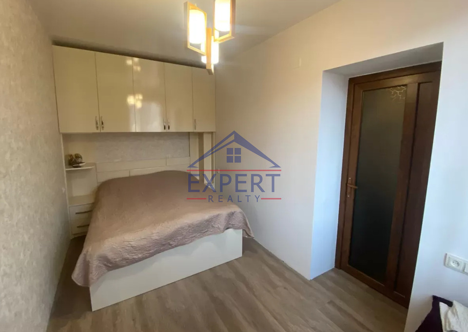 ԱՐԱԲԿԻՐ, ՎԻԿՏՈՐ ՀԱՄԲԱՐՁՈՒՄՅԱՆ, 3 ՍԵՆՅԱԿ