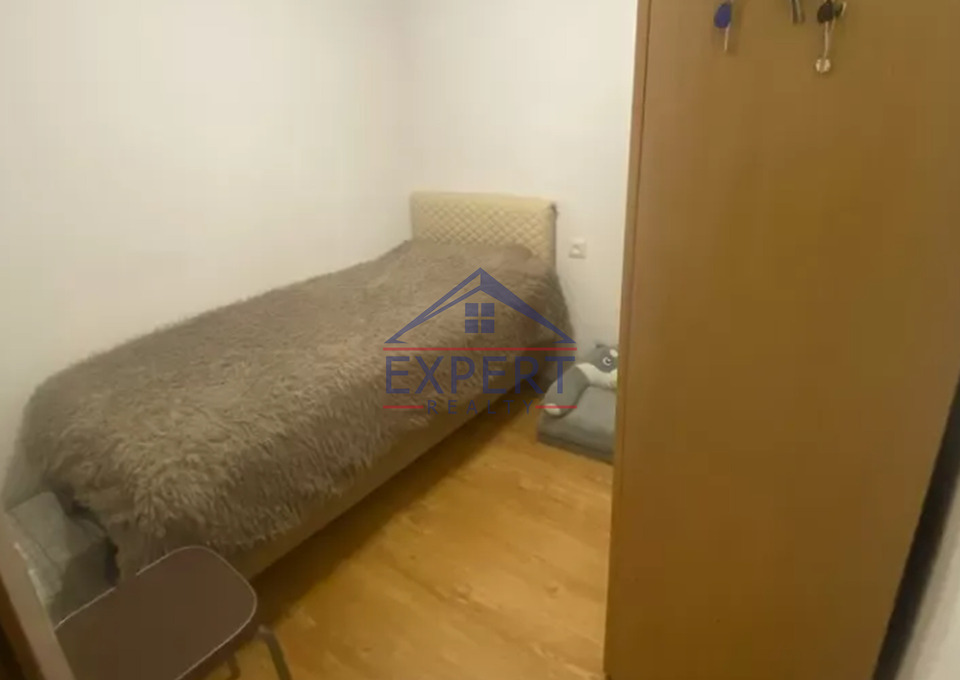 ԱՐԱԲԿԻՐ, ՎԻԿՏՈՐ ՀԱՄԲԱՐՁՈՒՄՅԱՆ, 3 ՍԵՆՅԱԿ