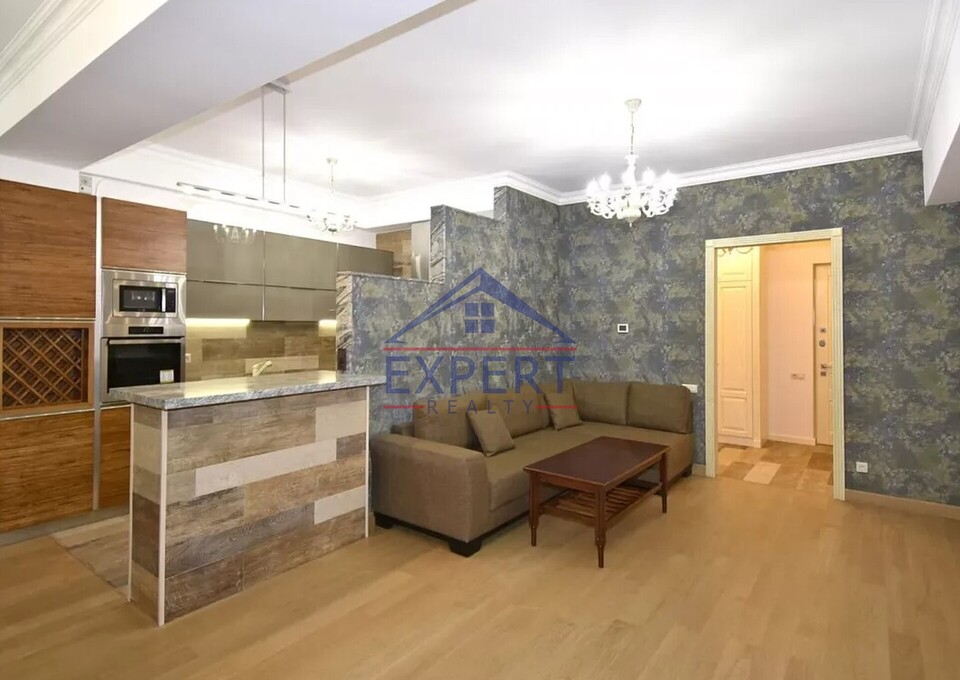 ԿԵՆՏՐՈՆ, ՆԱԼԲԱՆԴՅԱՆ ՓՈՂՈՑ, 3 ՍԵՆՅԱԿ