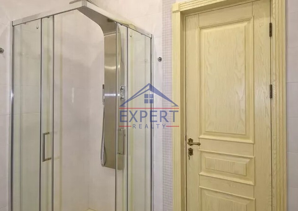 ԿԵՆՏՐՈՆ, ՆԱԼԲԱՆԴՅԱՆ ՓՈՂՈՑ, 3 ՍԵՆՅԱԿ