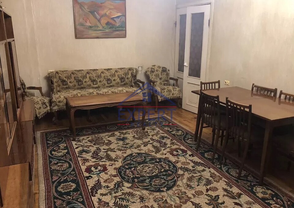 ԿԵՆՏՐՈՆ, ՊՈՒՇԿԻՆ ՓՈՂՈՑ, 3 ՍԵՆՅԱԿ