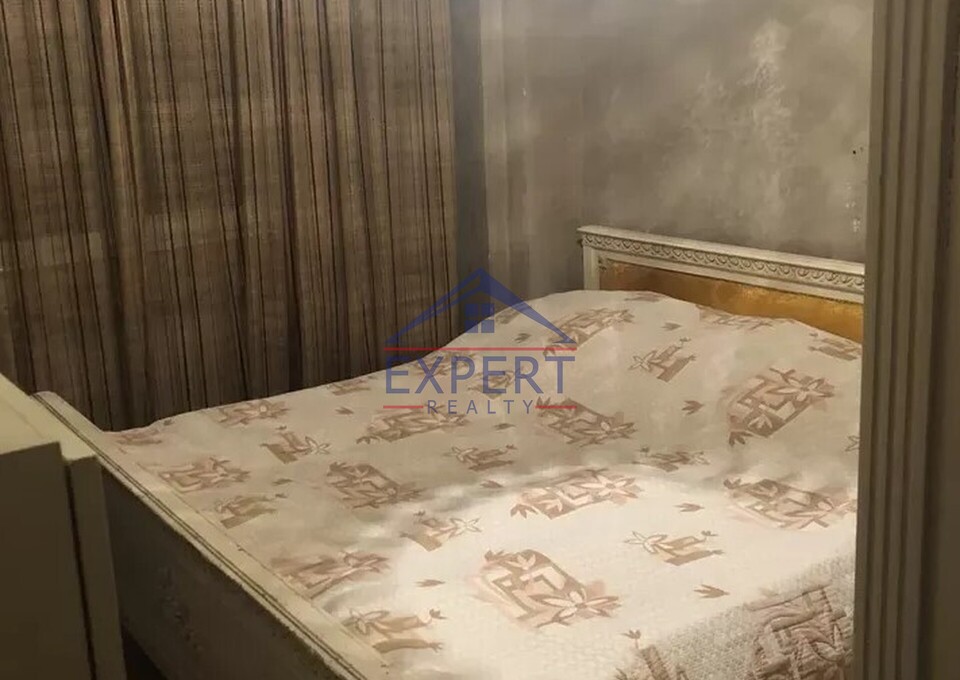 ԿԵՆՏՐՈՆ, ՊՈՒՇԿԻՆ ՓՈՂՈՑ, 3 ՍԵՆՅԱԿ