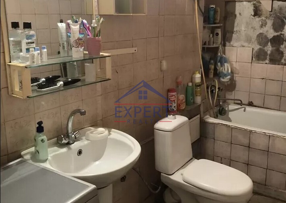 ԿԵՆՏՐՈՆ, ՊՈՒՇԿԻՆ ՓՈՂՈՑ, 3 ՍԵՆՅԱԿ