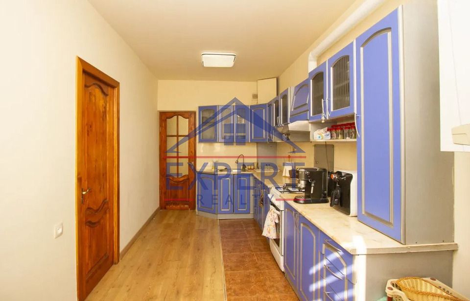 ԿԵՆՏՐՈՆ, ՍԱՐՅԱՆ ՓՈՂՈՑ, 3 ՍԵՆՅԱԿ