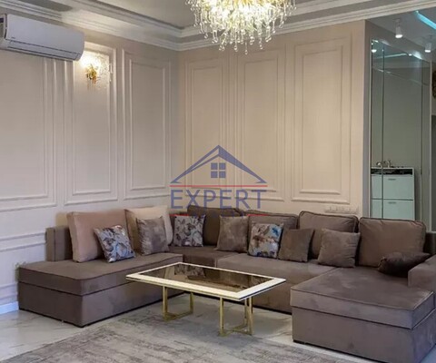 ԿԵՆՏՐՈՆ, ՏԻԳՐԱՆ ՄԵԾԻ ՊՈՂՈՏԱ, 3 ՍԵՆՅԱԿ