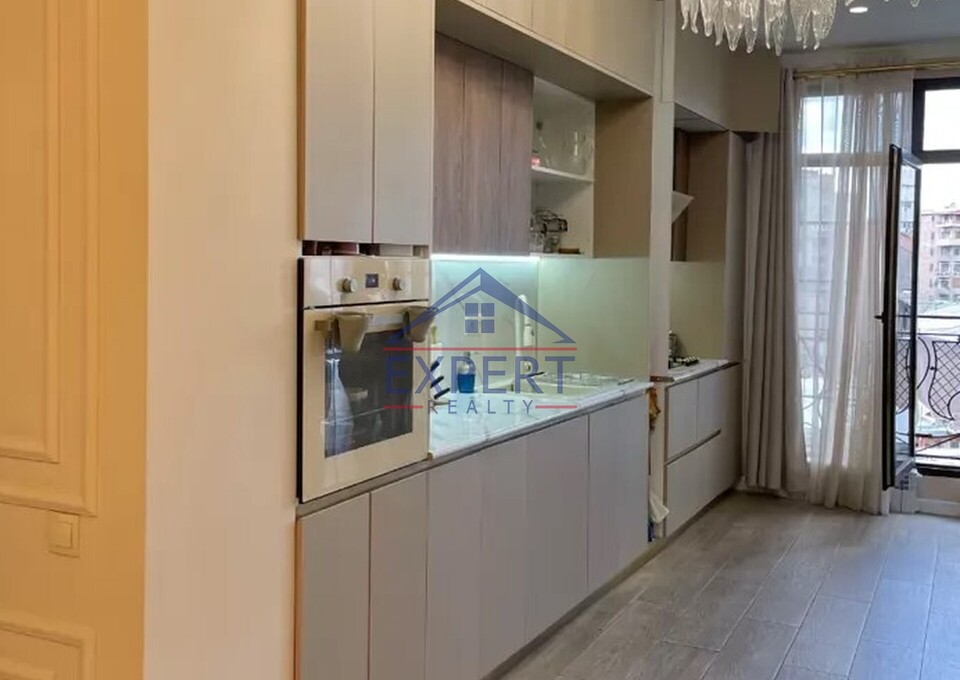 ԿԵՆՏՐՈՆ, ՏԻԳՐԱՆ ՄԵԾԻ ՊՈՂՈՏԱ, 3 ՍԵՆՅԱԿ