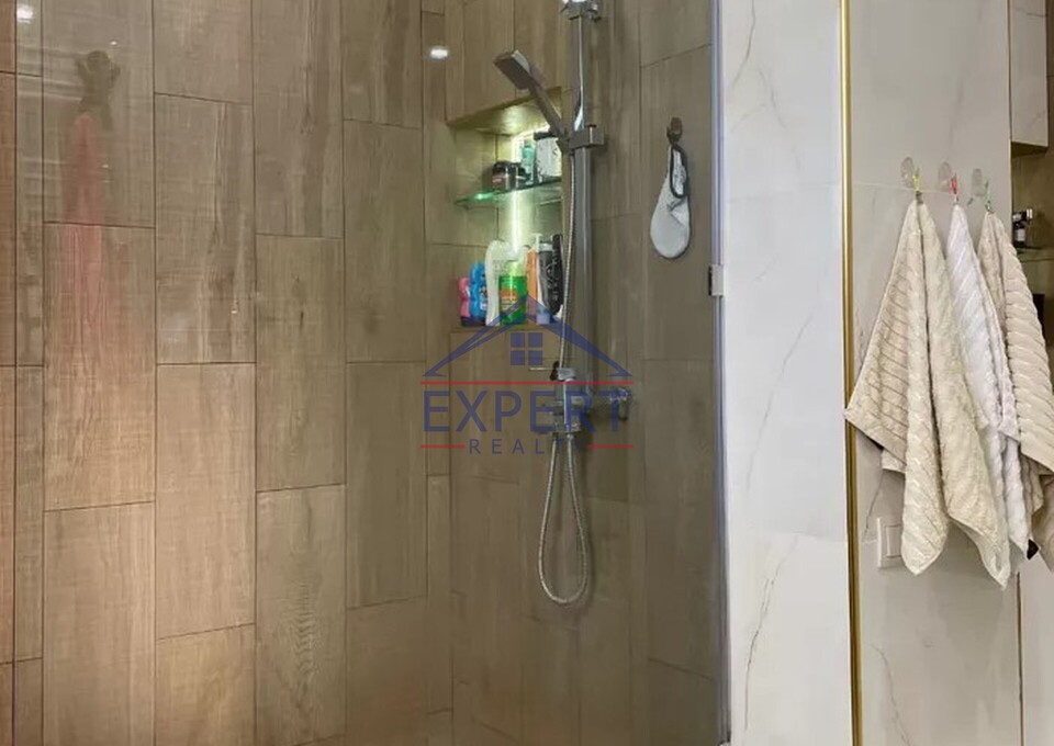 ԿԵՆՏՐՈՆ, ՏԻԳՐԱՆ ՄԵԾԻ ՊՈՂՈՏԱ, 3 ՍԵՆՅԱԿ