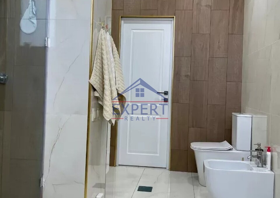 ԿԵՆՏՐՈՆ, ՏԻԳՐԱՆ ՄԵԾԻ ՊՈՂՈՏԱ, 3 ՍԵՆՅԱԿ