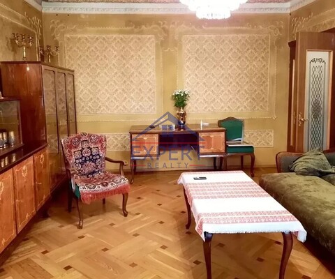 ԿԵՆՏՐՈՆ, ՀԵՐԱՑՈՒ ՓՈՂՈՑ, 3 ՍԵՆՅԱԿ