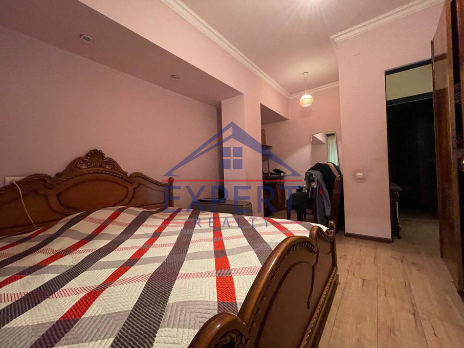 ԿԵՆՏՐՈՆ, ՏԻԳՐԱՆ ՄԵԾ ՊՈՂՈՏԱ, 4 ՍԵՆՅԱԿ