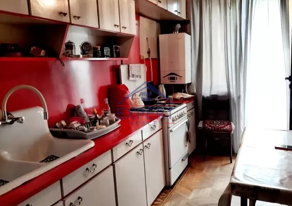 ԿԵՆՏՐՈՆ, ՀԵՐԱՑՈՒ ՓՈՂՈՑ, 3 ՍԵՆՅԱԿ