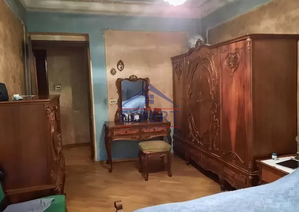 ԿԵՆՏՐՈՆ, ՀԵՐԱՑՈՒ ՓՈՂՈՑ, 3 ՍԵՆՅԱԿ