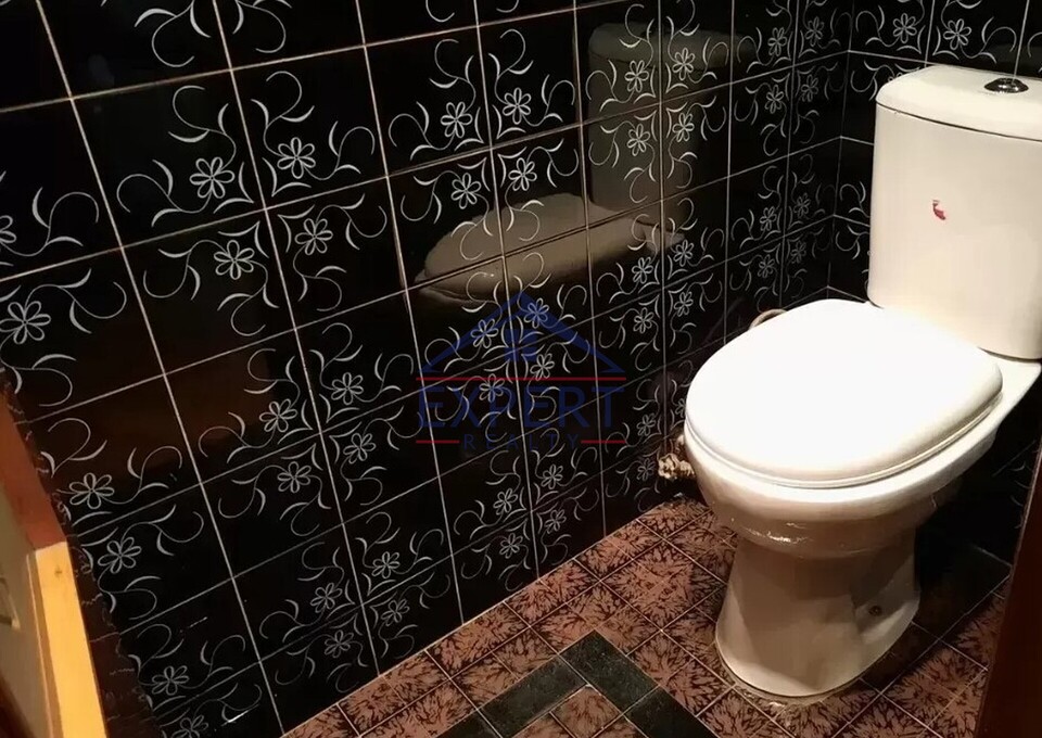 ԿԵՆՏՐՈՆ, ՀԵՐԱՑՈՒ ՓՈՂՈՑ, 3 ՍԵՆՅԱԿ