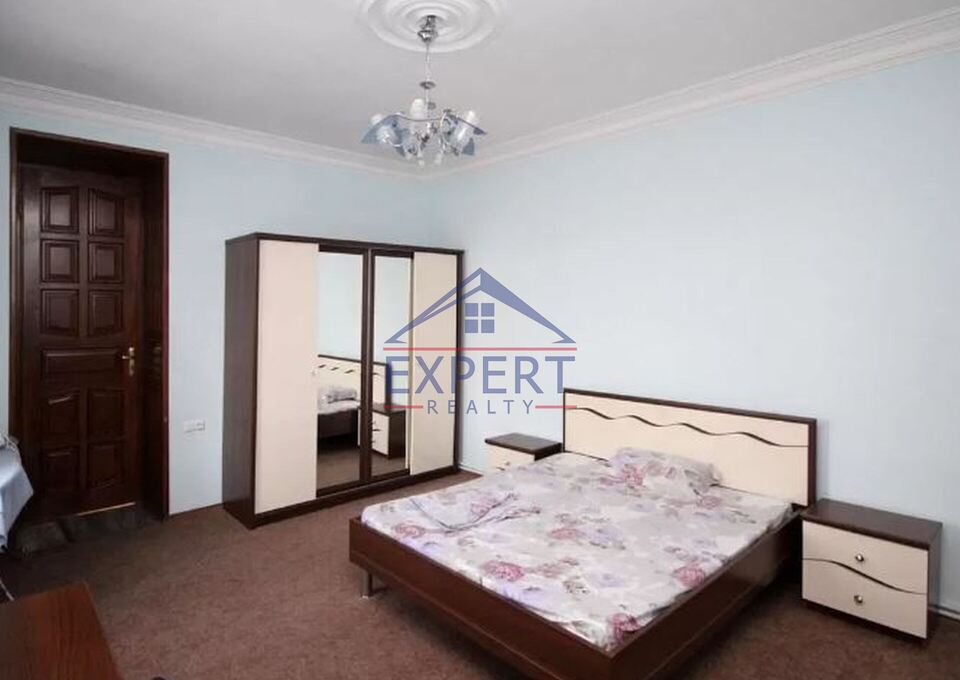 ԿԵՆՏՐՈՆ, ՏԻԳՐԱՆ ՄԵԾԻ ՊՈՂՈՏԱ, 3 ՍԵՆՅԱԿ