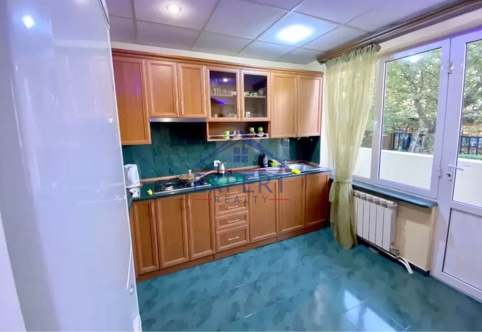 ԿԵՆՏՐՈՆ, ՄԱՇՏՈՑԻ ՊՈՂՈՏԱ, 3 ՍԵՆՅԱԿ