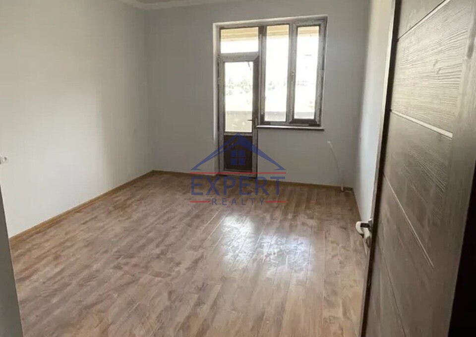 ԿԵՆՏՐՈՆ, ՄՈՆԹԵ ՄԵԼՔՈՆՅԱՆ ՓՈՂՈՑ, 3 ՍԵՆՅԱԿ