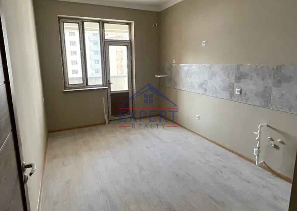 ԿԵՆՏՐՈՆ, ՄՈՆԹԵ ՄԵԼՔՈՆՅԱՆ ՓՈՂՈՑ, 3 ՍԵՆՅԱԿ