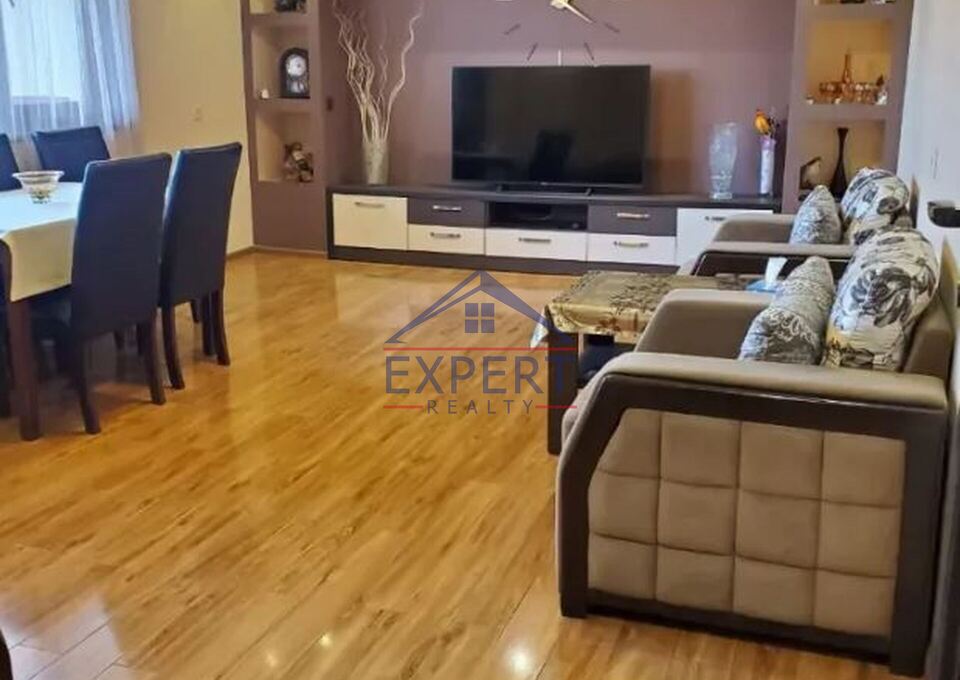 ԿԵՆՏՐՈՆ, ԽՈՐԵՆԱՑԻ ՓՈՂՈՑ, 3 ՍԵՆՅԱԿ