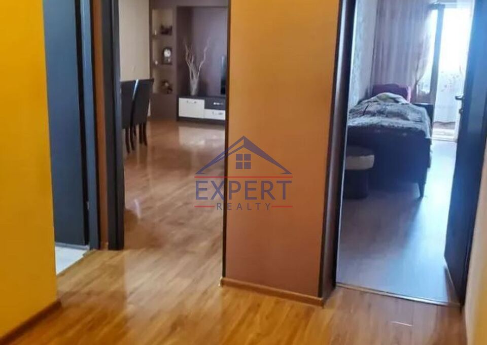 ԿԵՆՏՐՈՆ, ԽՈՐԵՆԱՑԻ ՓՈՂՈՑ, 3 ՍԵՆՅԱԿ