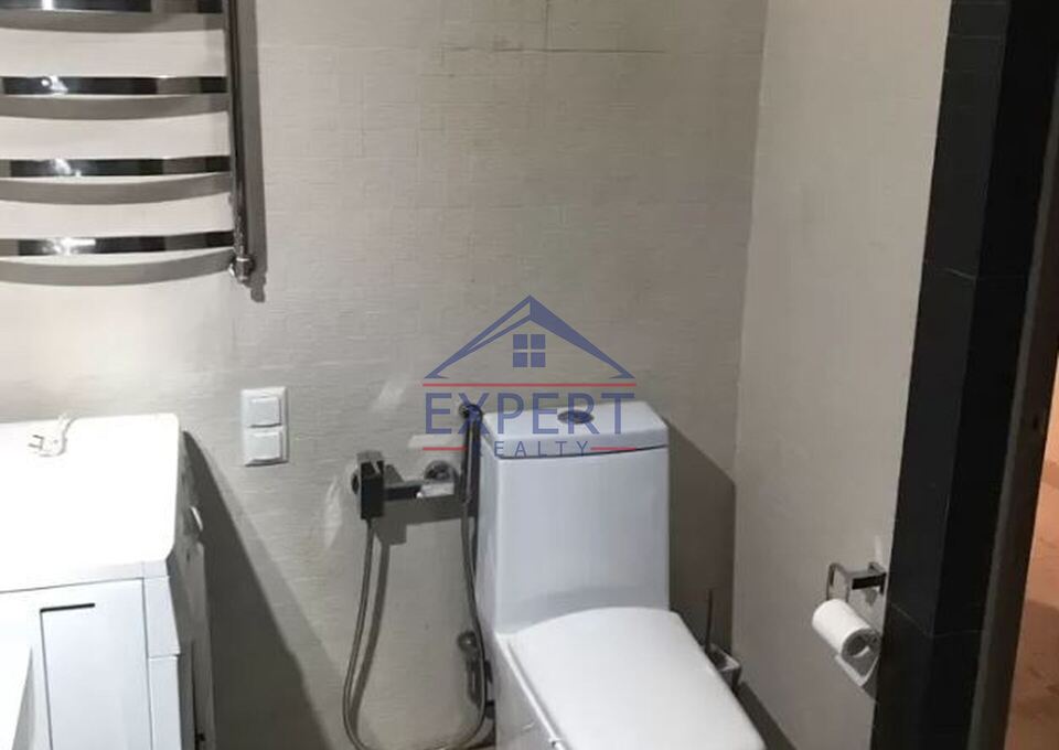 ԿԵՆՏՐՈՆ, ԱՐԱՄԻ ՓՈՂՈՑ, 2 ՍԵՆՅԱԿ