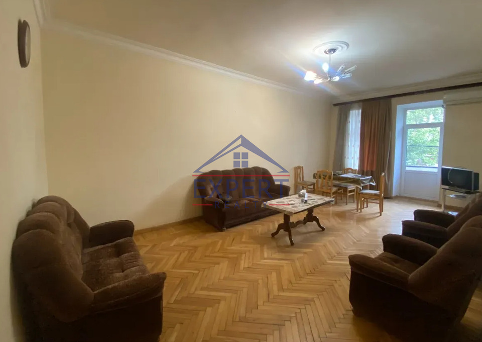 ԿԵՆՏՐՈՆ, ՄԱՇՏՈՑԻ ՊՈՂՈՏԱ, 3 ՍԵՆՅԱԿ