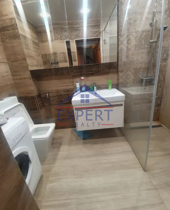 ՇԵՆԳԱՎԻԹ, ԳԱՐԵԳԻՆ ՆԺԴԵՀ, 3 ՍԵՆՅԱԿ