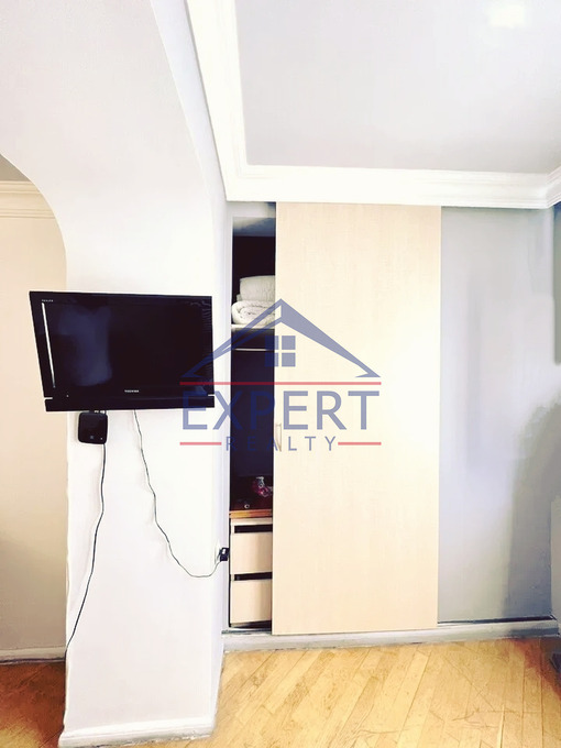 ԿԵՆՏՐՈՆ ՄԱՇՏՈՑԻ ՊՈՂՈՏԱ  3 ՍԵՆՅԱԿ