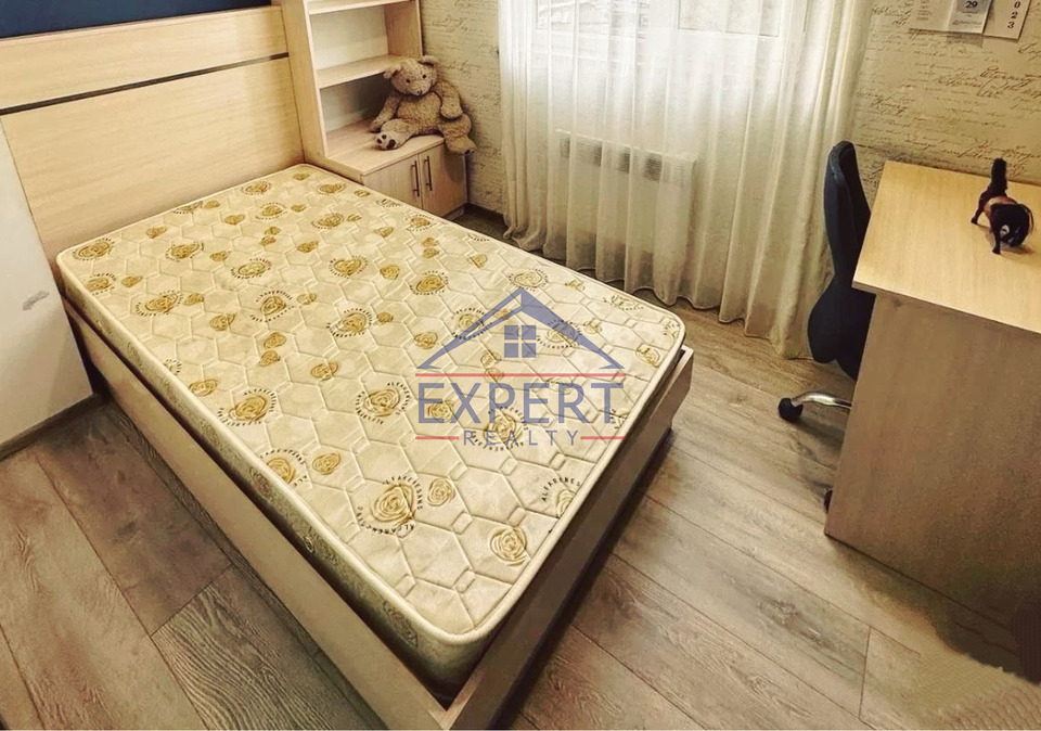 ԿԵՆՏՐՈՆ, ՍԱՐՅԱՆ ՓՈՂՈՑ, 4 ՍԵՆՅԱԿ