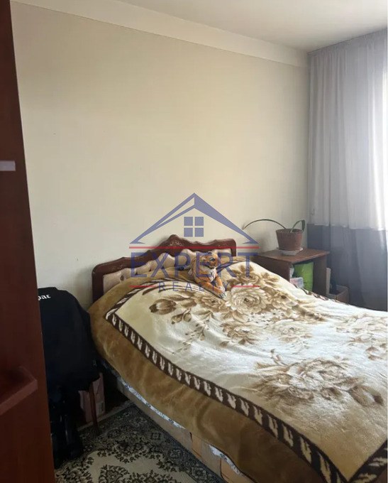 ՔԱՆԱՔԵՌ ԶԵՅԹՈՒՆ, ՄԵԼԻՔ ՄԵԼԻՔՅԱՆ ՓՈՂՈՑ, 2 ՍԵՆՅԱԿ