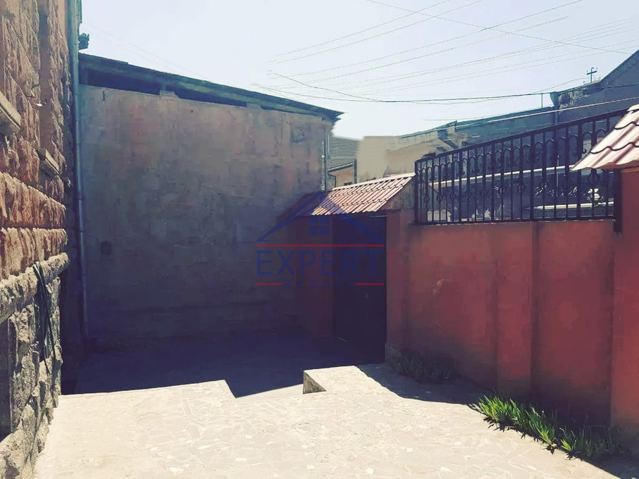 ԱՐԱԲԿԻՐ, ՆԻԿՈԼ ԴՈՒՄԱՆ, 6 ՍԵՆՅԱԿ