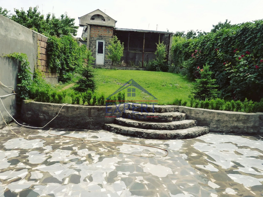 ԱՐԱԲԿԻՐ, ՆԻԿՈԼ ԴՈՒՄԱՆ, 6 ՍԵՆՅԱԿ