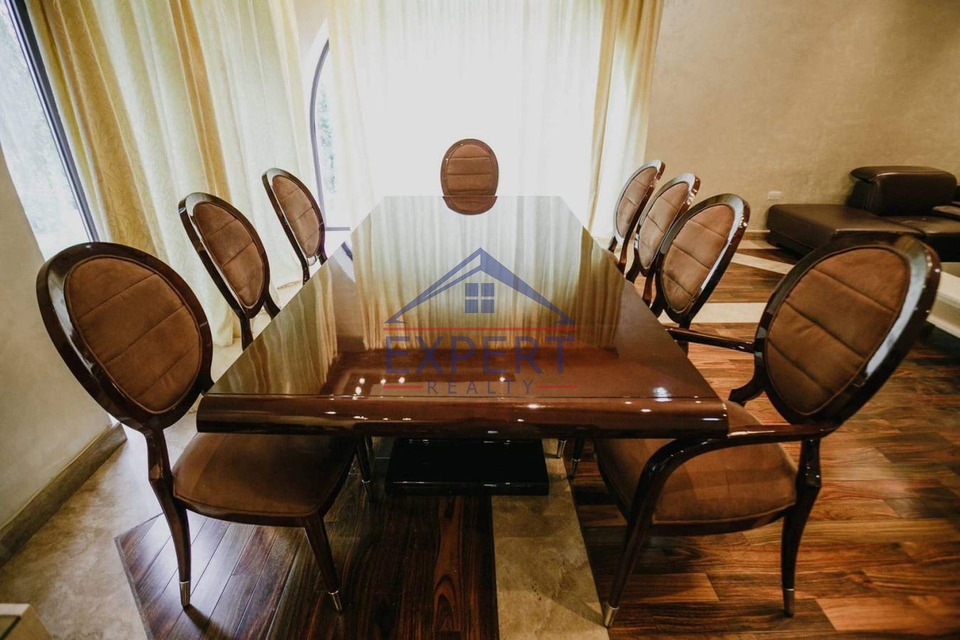 ԱՋԱՓՆՅԱԿ , ՎԱՀԱԳՆԻ ԹԱՂԱՄԱՍ , 5 ՍԵՆՅԱԿ