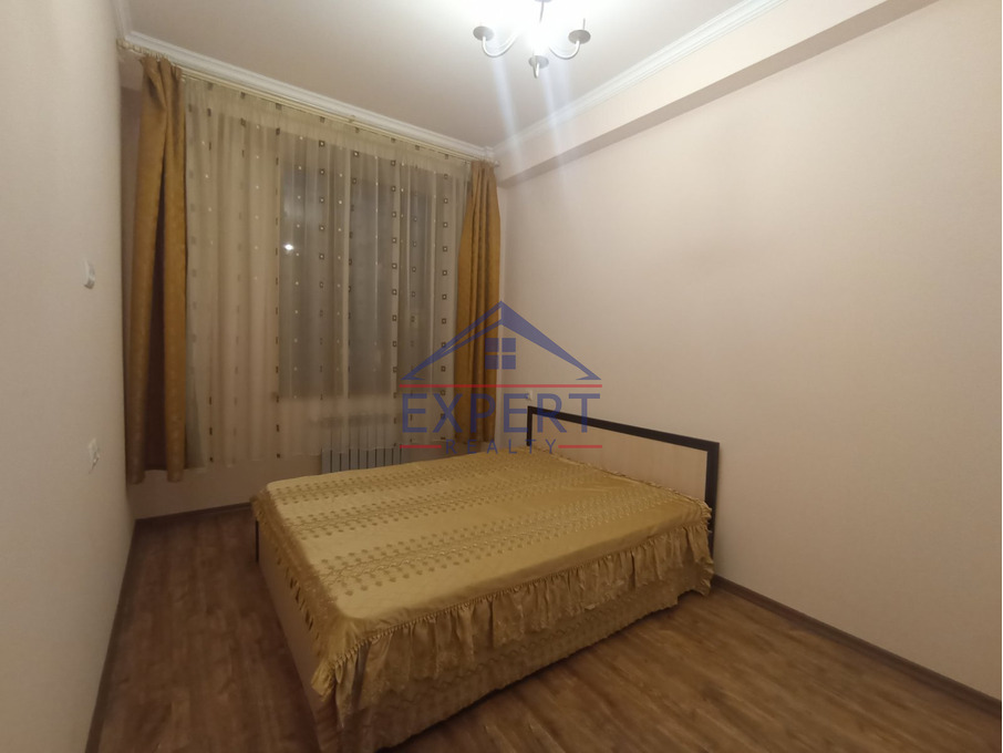 ԱՐԱԲԿԻՐ, ԱԴՈՆՑԻ ՓՈՂՈՑ, 2 ՍԵՆՅԱԿ