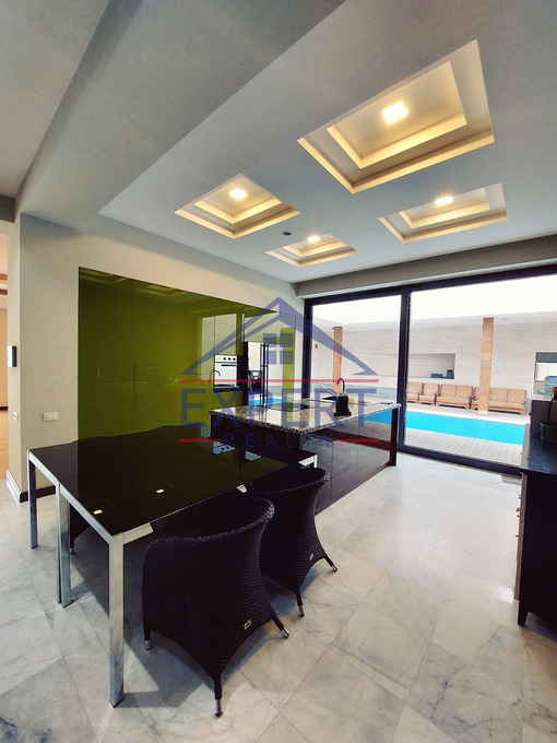 ՔԱՆԱՔԵՌ ԶԵՅԹՈՒՆ, ՌՈՒԲԻՆՅԱՆՑ ՓՈՂՈՑ, 4 ՍԵՆՅԱԿ