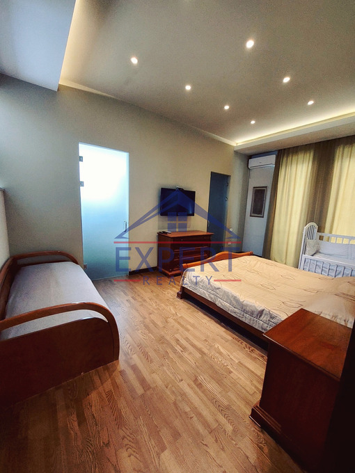 ՔԱՆԱՔԵՌ ԶԵՅԹՈՒՆ, ՌՈՒԲԻՆՅԱՆՑ ՓՈՂՈՑ, 4 ՍԵՆՅԱԿ