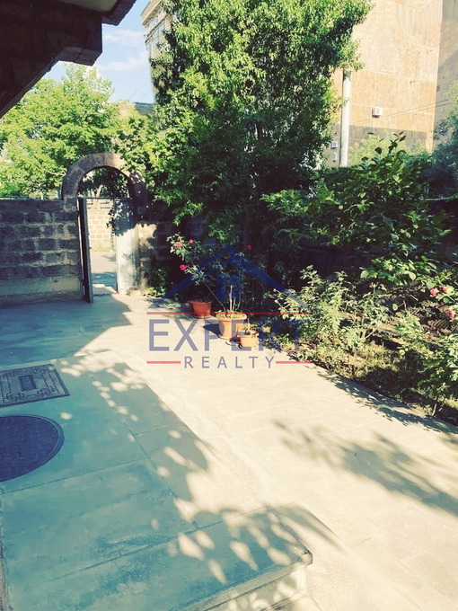 ԿԵՆՏՐՈՆ, ՏԻԳՐԱՆ ՄԵԾԻ ՊՈՂՈՏԱ, 4 ՍԵՆՅԱԿ