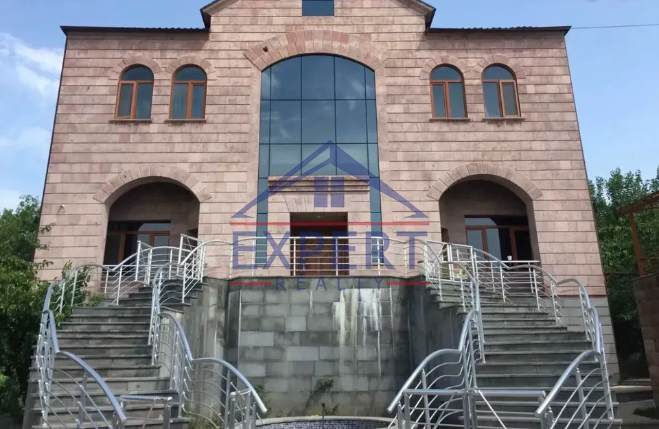 ՆՈՐՔ ՄԱՐԱՇ, ՆՈՐՔԻ 2-ՐԴ ՓՈՂՈՑ, 2 ՀԱՐԿԱՆԻ ԱՌԱՆՁՆԱՏՈՒՆ