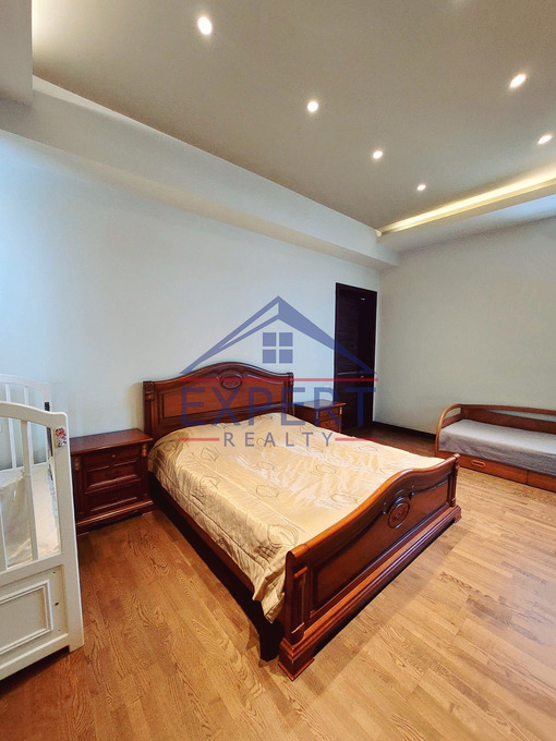 ՔԱՆԱՔԵՌ ԶԵՅԹՈՒՆ, ՌՈՒԲԻՆՅԱՆՑ ՓՈՂՈՑ, 4 ՍԵՆՅԱԿ