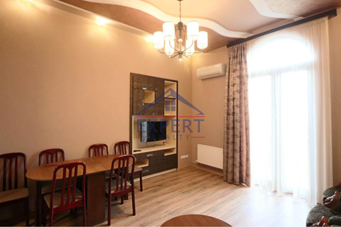 ԱՐԱԲԿԻՐ, ԿՈՄԻՏԱՍԻ ՊՈՂՈՏԱ, 3 ՍԵՆՅԱԿ