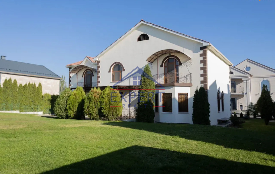 ԱՋԱՓՆՅԱԿ, ՎԱՀԱԳՆԻ ԹԱՂԱՄԱՍ, 5 ՍԵՆՅԱԿ