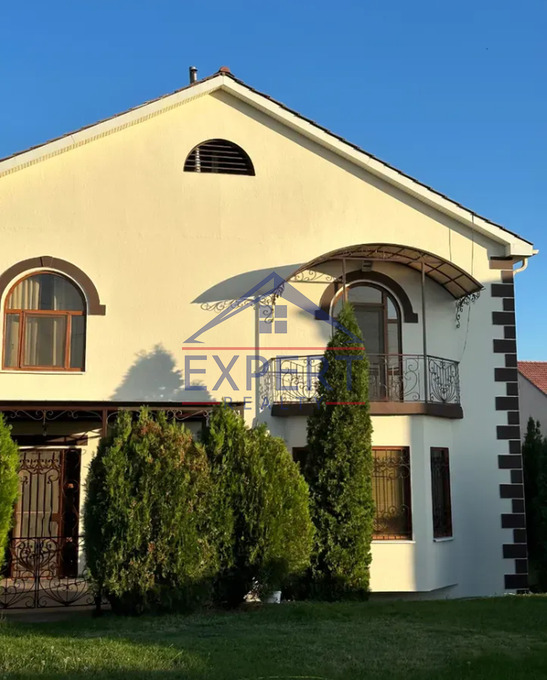 ԱՋԱՓՆՅԱԿ, ՎԱՀԱԳՆԻ ԹԱՂԱՄԱՍ, 5 ՍԵՆՅԱԿ