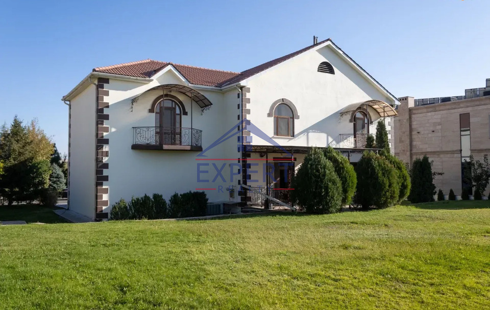 ԱՋԱՓՆՅԱԿ, ՎԱՀԱԳՆԻ ԹԱՂԱՄԱՍ, 5 ՍԵՆՅԱԿ