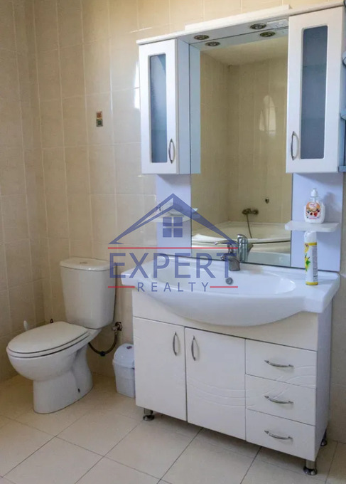 ԱՋԱՓՆՅԱԿ, ՎԱՀԱԳՆԻ ԹԱՂԱՄԱՍ, 5 ՍԵՆՅԱԿ