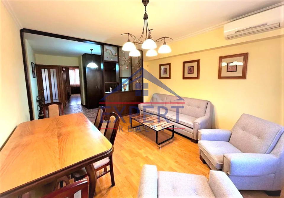 ԿԵՆՏՐՈՆ, ՆԱԼԲԱՆԴՅԱՆ ՓՈՂՈՑ, 3 ՍԵՆՅԱԿ