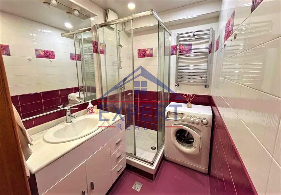 ԿԵՆՏՐՈՆ, ՆԱԼԲԱՆԴՅԱՆ ՓՈՂՈՑ, 3 ՍԵՆՅԱԿ