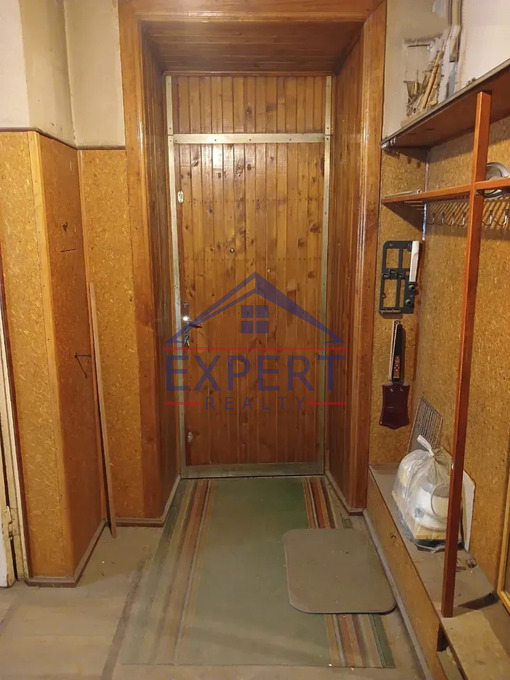 ԿԵՆՏՐՈՆ, ՄԱՇՏՈՑԻ ՊՈՂՈՏԱ, 3 ՍԵՆՅԱԿ