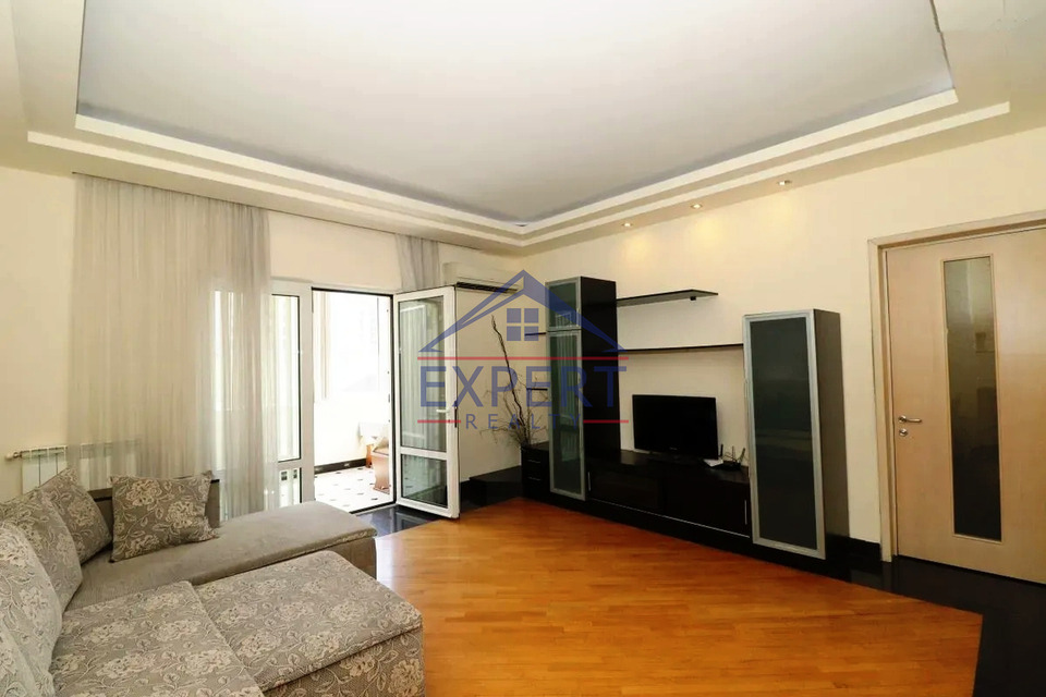 ԿԵՆՏՐՈՆ, ԲԱՂՐԱՄՅԱՆ ՊՈՂՈՏԱ, 3 ՍԵՆՅԱԿ