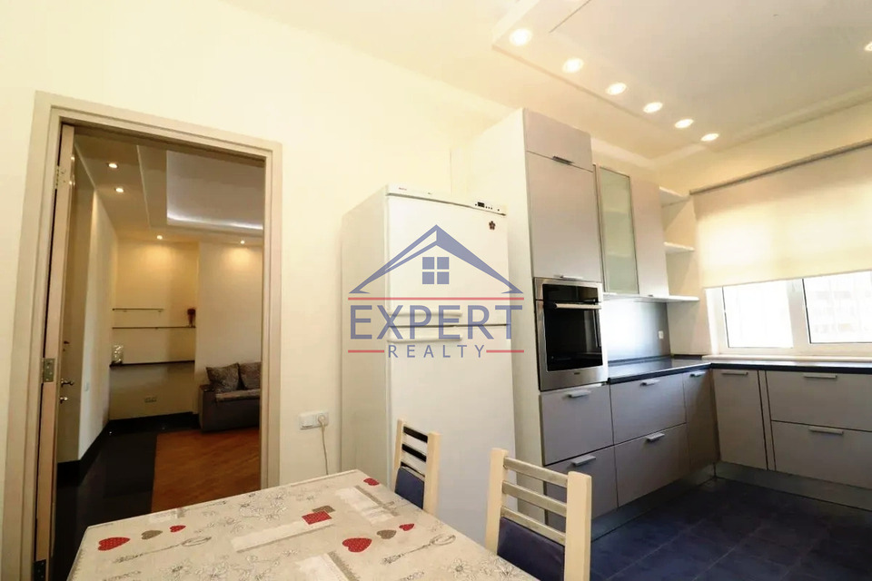 ԿԵՆՏՐՈՆ, ԲԱՂՐԱՄՅԱՆ ՊՈՂՈՏԱ, 3 ՍԵՆՅԱԿ